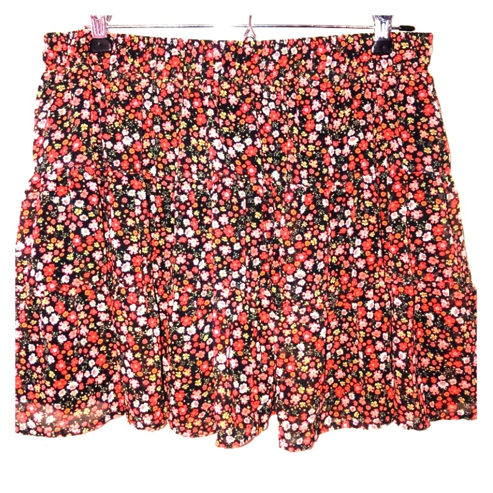 Forever 21 floral mini skirt